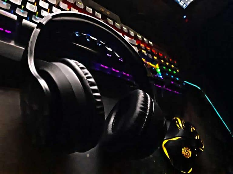 gaming headphones without mic